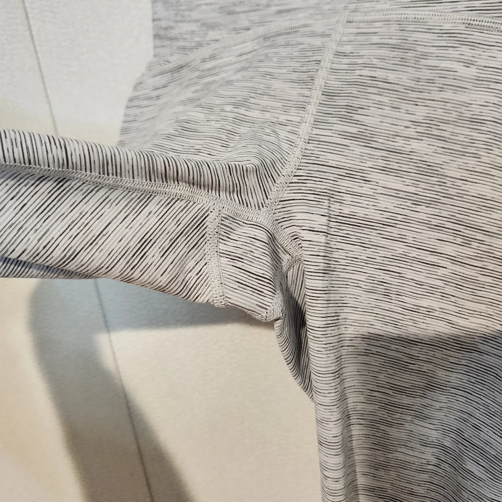 Lululemon Train Times 7/8 Leggings Size 6
